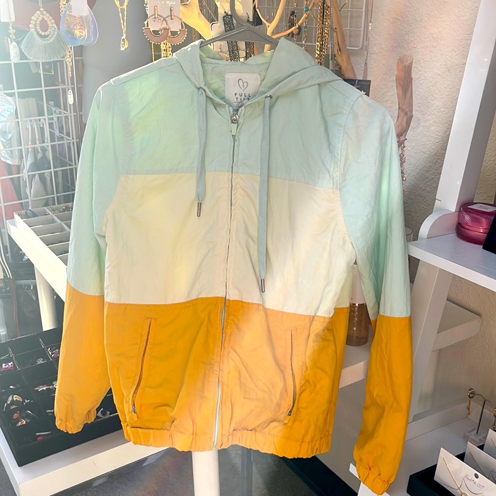 Full tilt nylon jacket size s